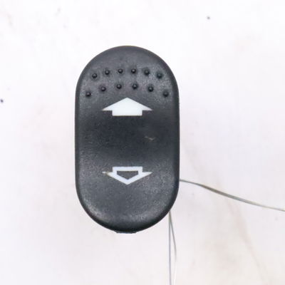 Commande lève-glace porte avant droite Ford FOCUS I (DAW, DBW) 1.8 turbo di - tddi (1998-2004)