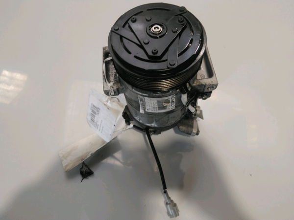 Compresseur air conditionne RENAULT CAPTUR