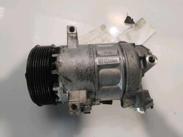 Compresseur air conditionne RENAULT CAPTUR