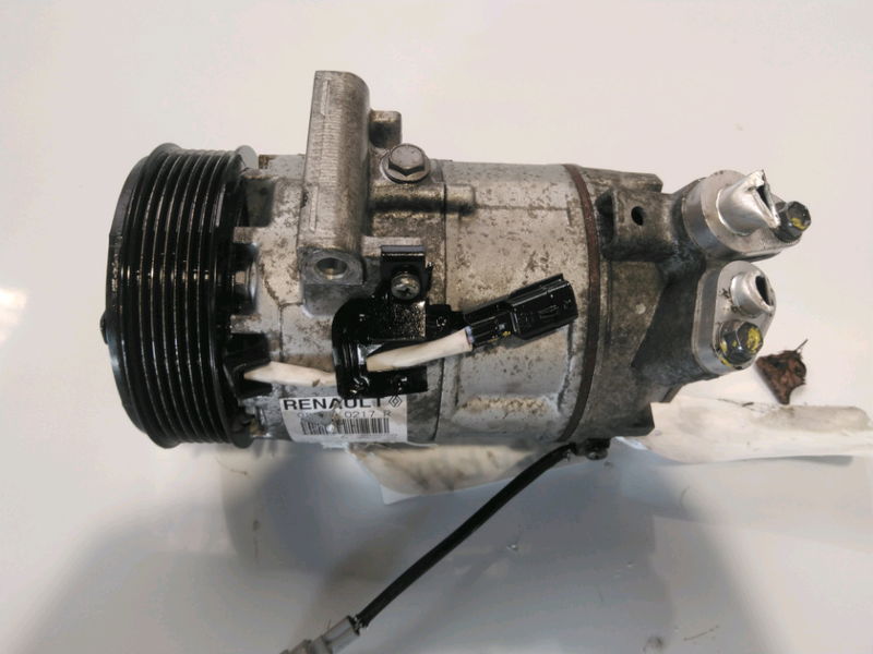 Compresseur air conditionne RENAULT CAPTUR