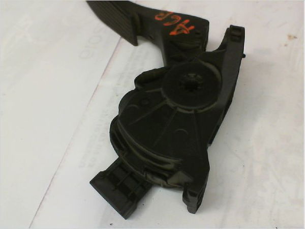 Pedale accelerateur Opel ASTRA J (P10) 1.7 cdti (68) (2009-2015)