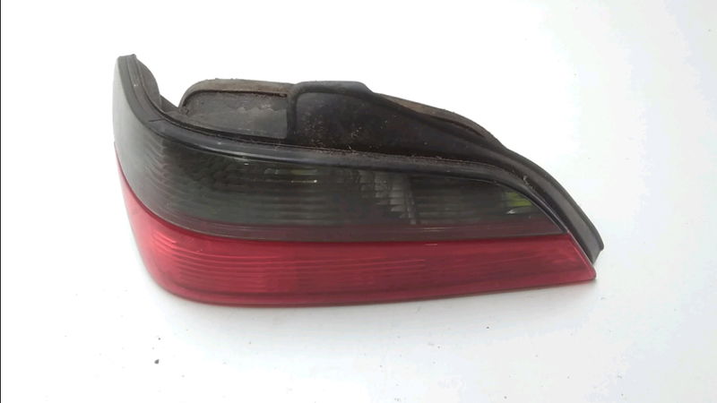 Feu arrière droit PEUGEOT 406