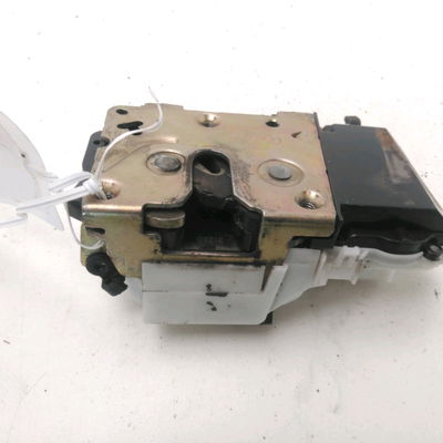 Serrure porte avg PEUGEOT 406
