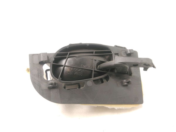 Poignee int porte avg PEUGEOT 206