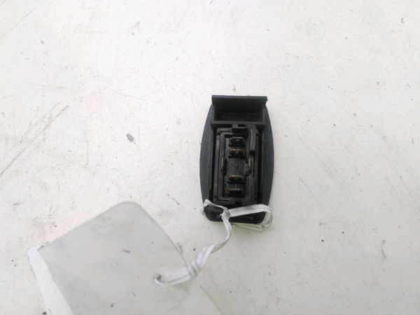 Commande lève-glace porte avant droite AIXAM SCOUTY