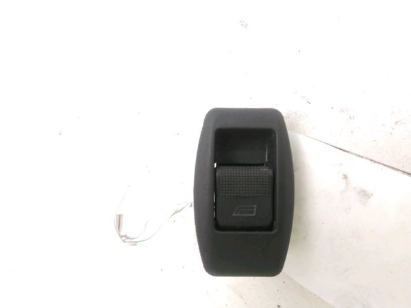 Commande lève-glace porte avant gauche AIXAM SCOUTY