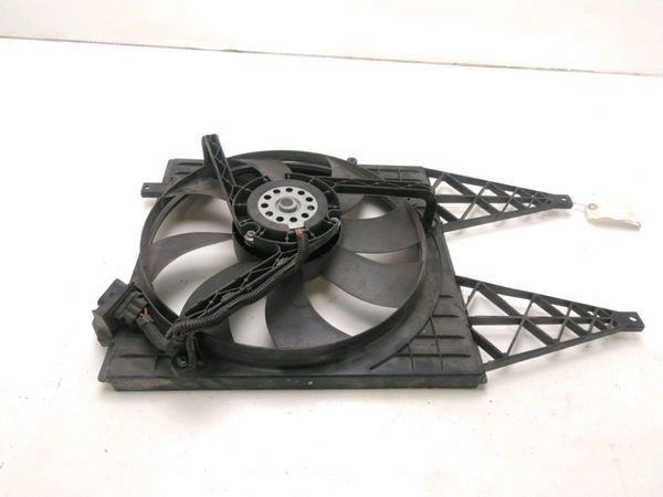 Moteur ventilateur radiateur VOLKSWAGEN POLO 4