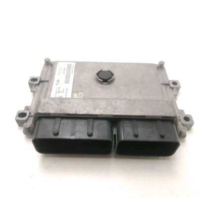 Calculateur moteur PEUGEOT 208
