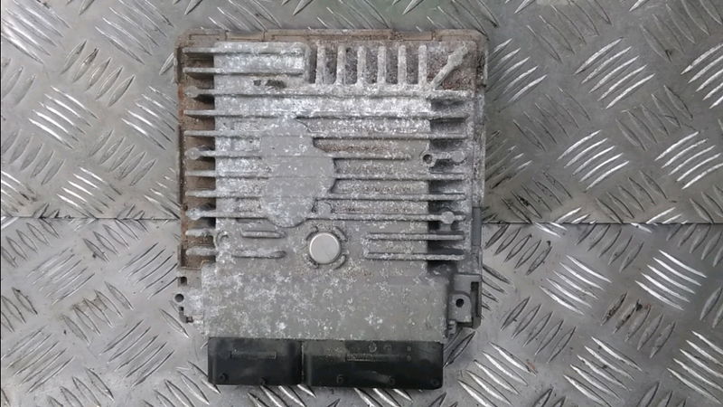 Calculateur moteur VOLKSWAGEN GOLF 6