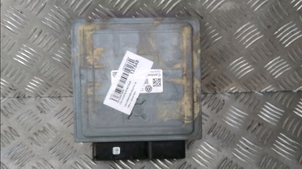 Calculateur moteur VOLKSWAGEN GOLF 6