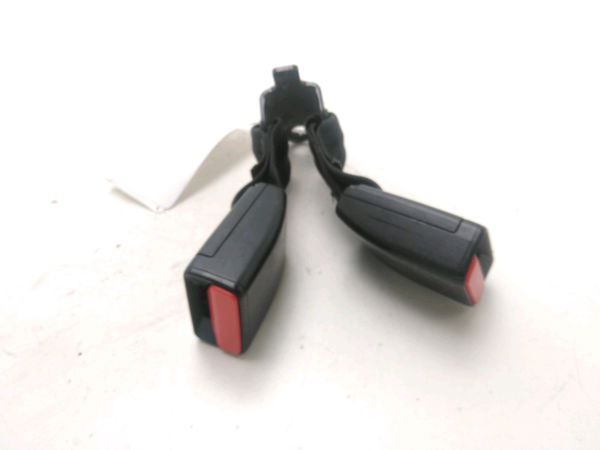 Ancrage ceinture arrière droit PEUGEOT 208