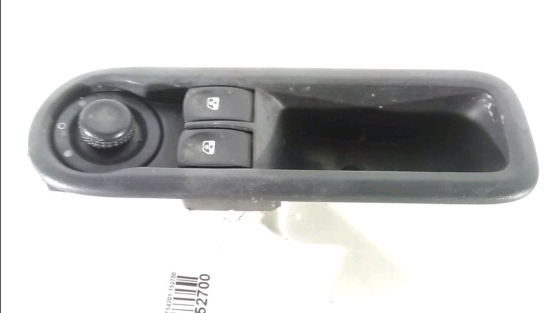 Commande lève-glace porte avant gauche RENAULT CLIO 3