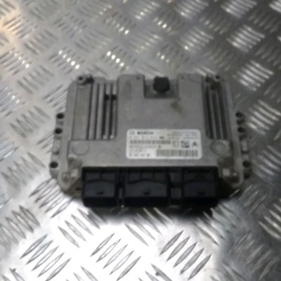 Calculateur moteur CITROEN BERLINGO