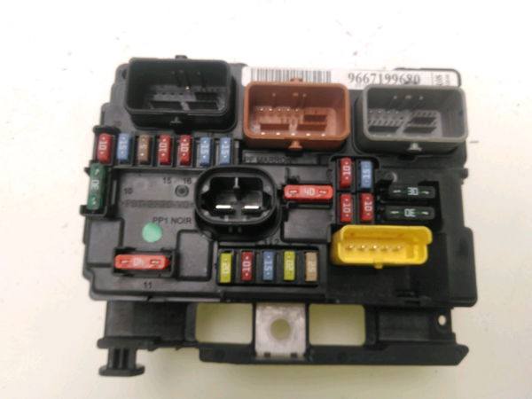 Platine fusible av CITROEN C3 PICASSO