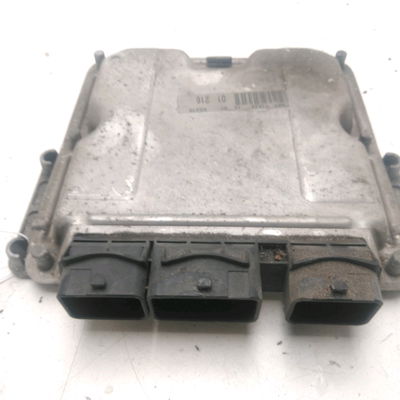 Calculateur moteur PEUGEOT 206