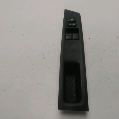 Commande lève-glace porte avant gauche TOYOTA YARIS