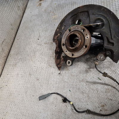 Fusee avd Peugeot 308 II (LB_, LP_, LW_, LH_, L3_) 2.0 gt bluehdi 180 (2014-2021)