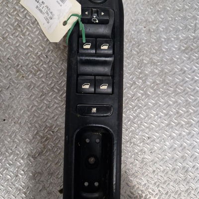 Commande lève-glace porte avant gauche Peugeot 407 (6D_) 2.0 hdi 135 (6drhrh, 6drhre, 6drhrg, 6drhrj) (2004-2010) 4 portes