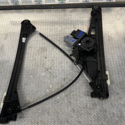 Mecanisme  moteur lève-glace avant droit Peugeot 3008 SUV (MC_, MR_, MJ_, M4_) 1.5 bluehdi 130 (2018) 5 portes