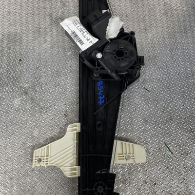 Mecanisme leve glace aile arg Peugeot 3008 SUV (MC_, MR_, MJ_, M4_) 1.5 bluehdi 130 (2018) 5 portes