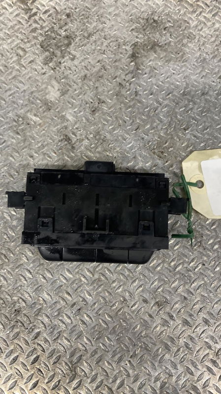 Interrupteur commande de phares RENAULT CLIO 5 HYB  CLIO 5 HYB