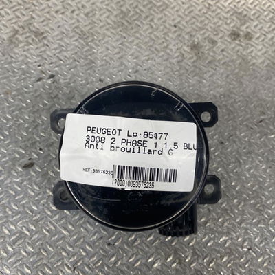 Phare antibrouillard avant gauche Peugeot 3008 SUV (MC_, MR_, MJ_, M4_) 1.5 bluehdi 130 (2018) 5 portes