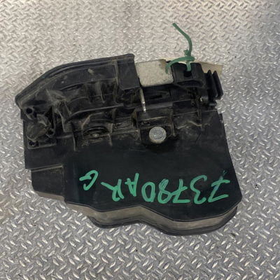 Serrure porte arg Bmw 5 (E60) 525 d (2004-2010)