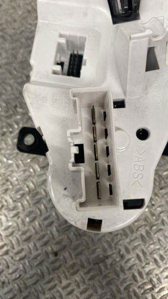 Commande de chauffage Ford FIESTA VI (CB1, CCN) 1.6 tdci (2008-2012)
