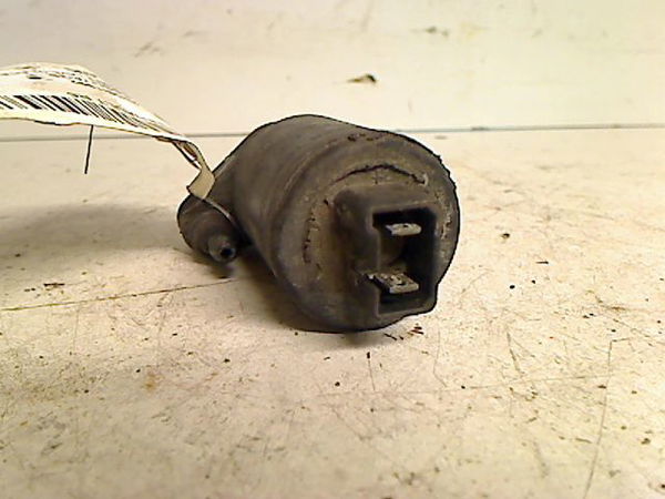 Pompe lave-glace avant RENAULT R5
