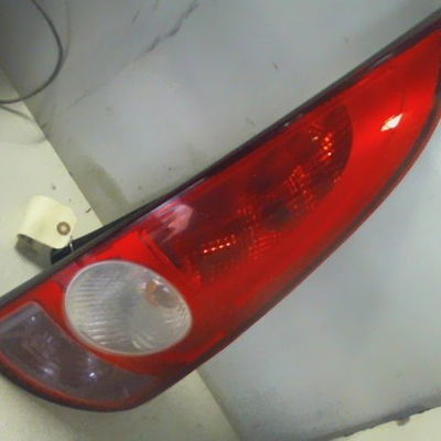 Feu arrière droit Renault ESPACE IV (JK0-1_) 2.2 dci (jk0h) (2002-2006)