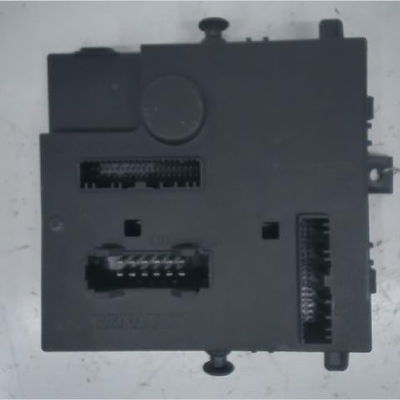 Platine fusible av Renault TWINGO II (CN0_) 1.2 16v (cn04, cn0a, cn0b) (2007-2014) 3 portes