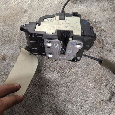Serrure porte avd Renault MASTER III Camion plate-forme-Châssis (EV, HV, UV) 2.3 dci 125 fwd (ev0c, ev0d, ev0j, hv0c, hv0d, hv0h,... (2010)