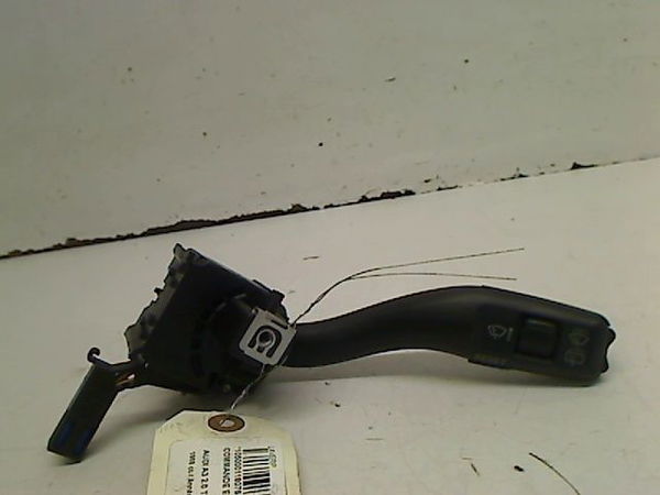 Commande essuie glace Audi A3 (8P1) 2.0 tdi (2003-2012)