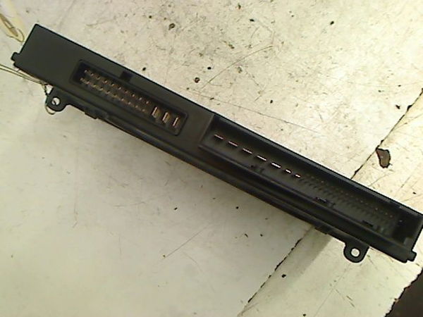 Boitier impulsion leve-glace Bmw 1 (E81) 118 d (2006-2011) 3 portes