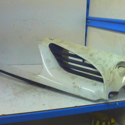Grille calandre d RENAULT MEGANE