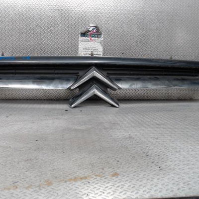 Calandre Citroën C8 (EA_, EB_) 2.0 hdi (2002)