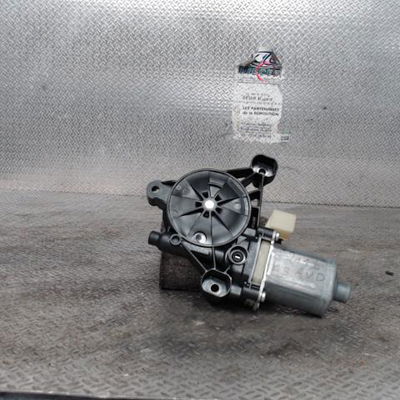 Moteur essuie-glace av droit Audi A3 Sportback (8VA, 8VF) 35 tdi (2018-2020)
