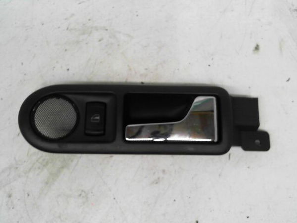 Poignee int porte ard VOLKSWAGEN PASSAT IV Phase 2 10-2000--03-2005 1.8i 150ch