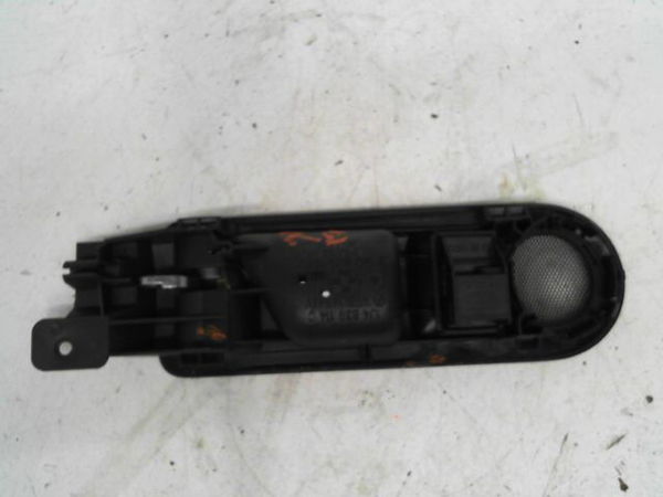 Poignee int porte ard VOLKSWAGEN PASSAT IV Phase 2 10-2000--03-2005 1.8i 150ch
