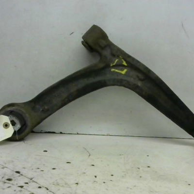 Triangle inf avd Ford KA (RU8) 1.2 (2008-2016) 3 portes
