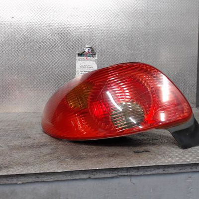 Feu arrière gauche Peugeot 206 3-5 portes (2A-C) 1.4 hdi eco 70 (2001-2009) 5 portes
