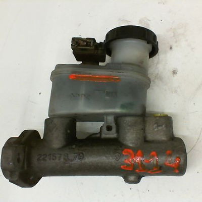 Maitre cylindre Nissan ALMERA II Hatchback (N16) 1.5 (2002-2006)