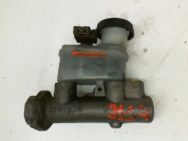 Maitre cylindre Nissan ALMERA II Hatchback (N16) 1.5 (2002-2006)