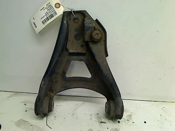 Triangle inf avd RENAULT CLIO
