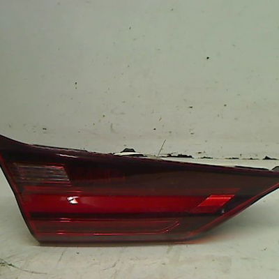 Feu arrière interieur gauche Bmw 1 (F40) 118 d (2019)