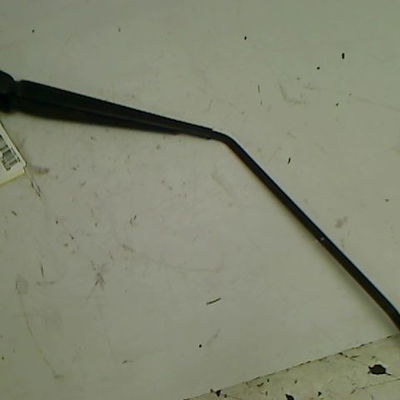 Bras essuie-glace arrière Renault MEGANE I (BA0-1_) 1.6 16v (ba04, ba0b, ba11, ba1j, ba16, ba19, ba1k, ba1v,... (1999-2002)