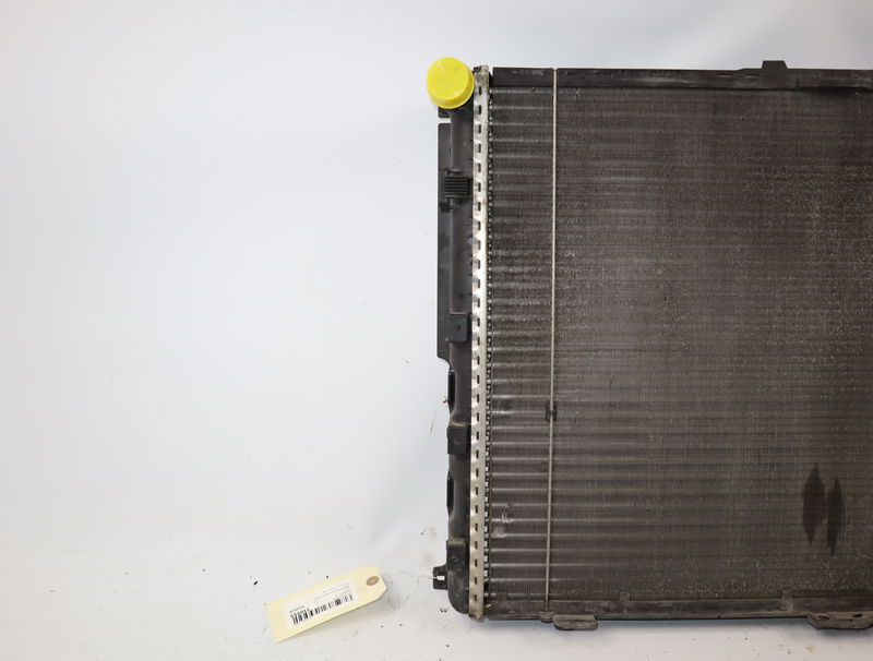 Radiateur Mercedes-benz 124 A trois volumes (W124) 250 d (124.125) (1989-1993)