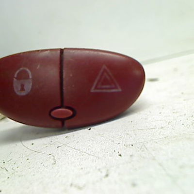 Bouton de warning PEUGEOT 206