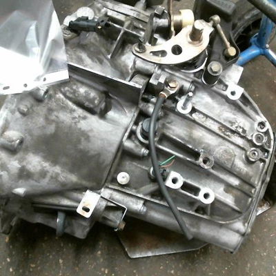 Boîte à vitesse mecanique Peugeot 407 SW (6E_) 2.2 (2004-2005)