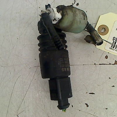Pompe lave-glace avant Volkswagen POLO (9N_, 9A_) 1.4 tdi (2001-2005) 3 portes